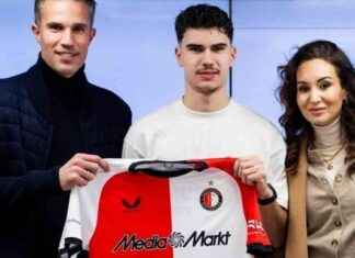 Feyenoord, Van Persie’nin Oğlunun Sözleşmesini Uzattı – Transfer Haberleri feyenoord-van-persienin-olunun-szlemesini-uzatt-transfer-haberleri