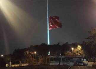 İstanbul’da Milli Yas İlan Edilmesiyle Bayraklar Yarıya İndirildi istanbulda-milli-yas-ilan-edilmesiyle-bayraklar-yarya-indirildi