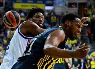 THY EuroLeague Türk Derbisi: Fenerbahçe, Anadolu Efes’i Rahat Geçti! thy-euroleague-trk-derbisi-fenerbahe-anadolu-efesi-rahat-geti