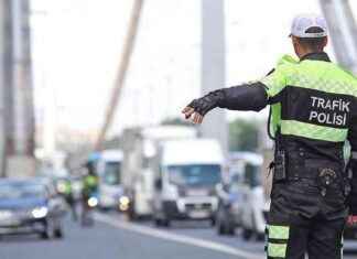 Yasa Dışı Siren ve Çakar Kullananlar İçin Denetimler ve Cezalar Arttırıldı yasa-d-siren-ve-akar-kullananlar-iin-denetimler-ve-cezalar-arttrld