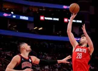 Alperen’in ‘double-double’ performansıyla Rockets galip alperenin-double-double-performansyla-rockets-galip