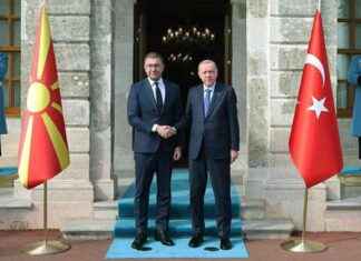 Erdoğan ve Mickoski ortak basın toplantısı detayları erdoan-ve-mickoski-ortak-basn-toplants-detaylar