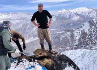 Çiftçiler Yüksek Rakımda Otları İndiriyor iftiler-yksek-rakmda-otlar-indiriyor