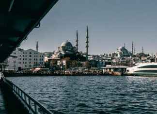 İstanbul Edirne Arası Kaç Km Arabayla, Otobüsle, Uçakla Yol Süresi Ve Güzergah Seçenekleri İstanbul Edirne Arası Kaç Km Arabayla, Otobüsle, Uçakla Yol Süresi Ve Güzergah Seçenekleri