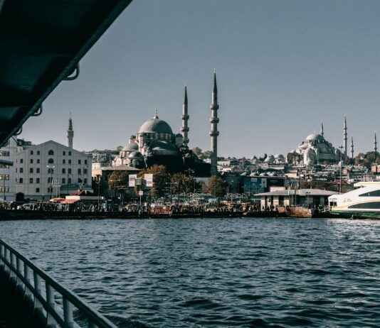 İstanbul Edirne Arası Kaç Km Arabayla, Otobüsle, Uçakla Yol Süresi Ve Güzergah Seçenekleri İstanbul Edirne Arası Kaç Km Arabayla, Otobüsle, Uçakla Yol Süresi Ve Güzergah Seçenekleri