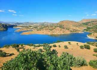 Siverek Diyarbakır Arası Kaç Km Arabayla, Otobüsle, Uçakla Yol Süresi Ve Güzergah Seçenekleri Siverek Diyarbakır Arası Kaç Km Arabayla, Otobüsle, Uçakla Yol Süresi Ve Güzergah Seçenekleri
