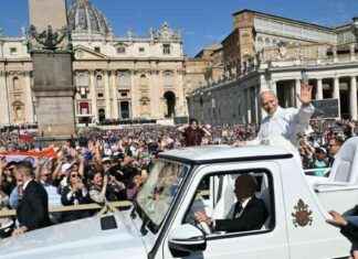 Papa 14. Leo Vatikan’da Yemin Töreniyle Göreve Başlıyor papa-14-leo-vatikanda-yemin-treniyle-greve-balyor